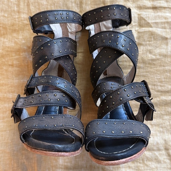 Freebird Tanica heels new and unworn - Picture 4 of 16